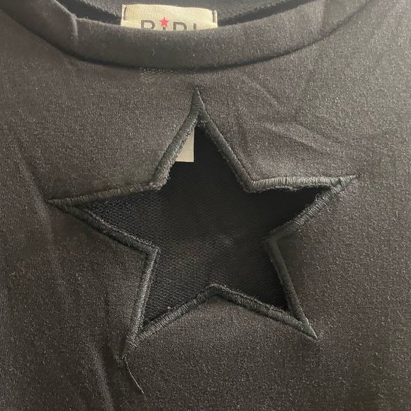 BiBi Star Cutout Short Sleeve T-Shirt, in Black - Picture 3 of 5